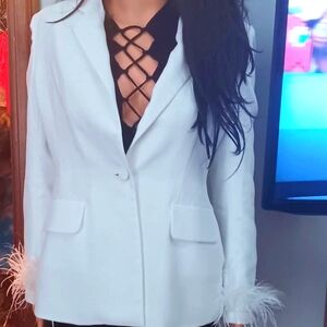 REVOLVE X Amanda Uprichard